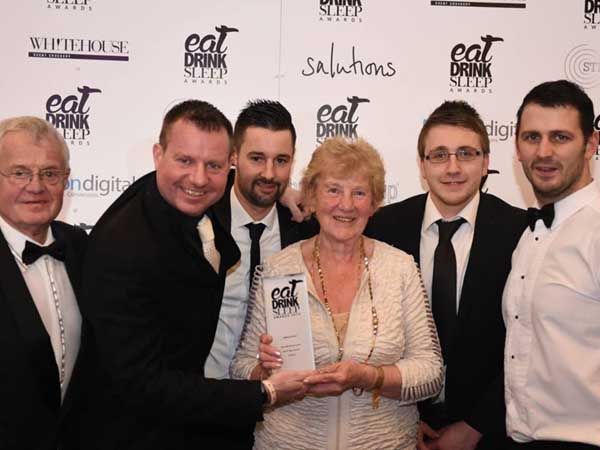 NUTTER SCOOPS NORTH MANCHESTER’S BEST WEDDING VENUE AT AWARDS EXTRAVAGANZA!