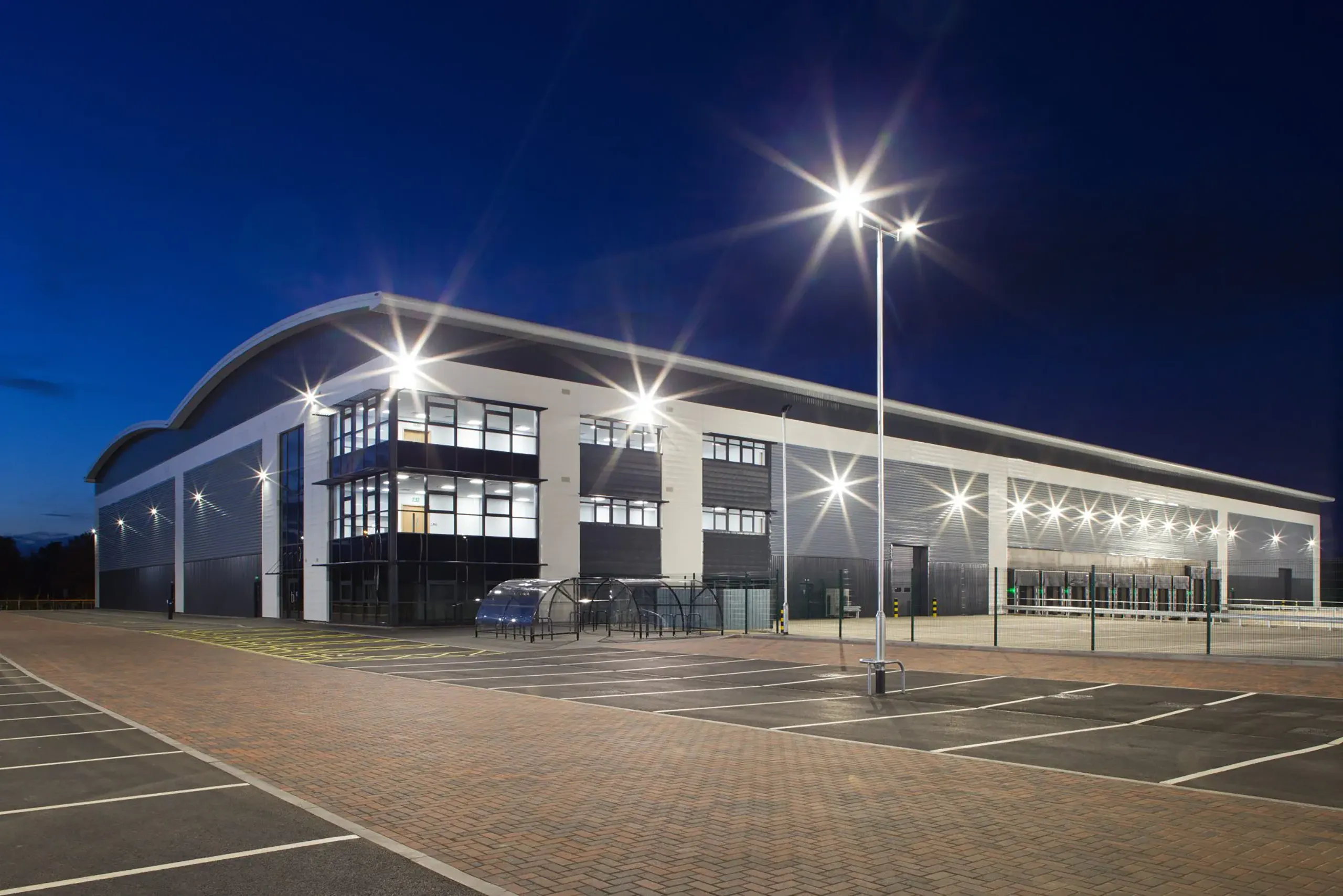 st-modwen-park-burton-building-warehouse-at-night