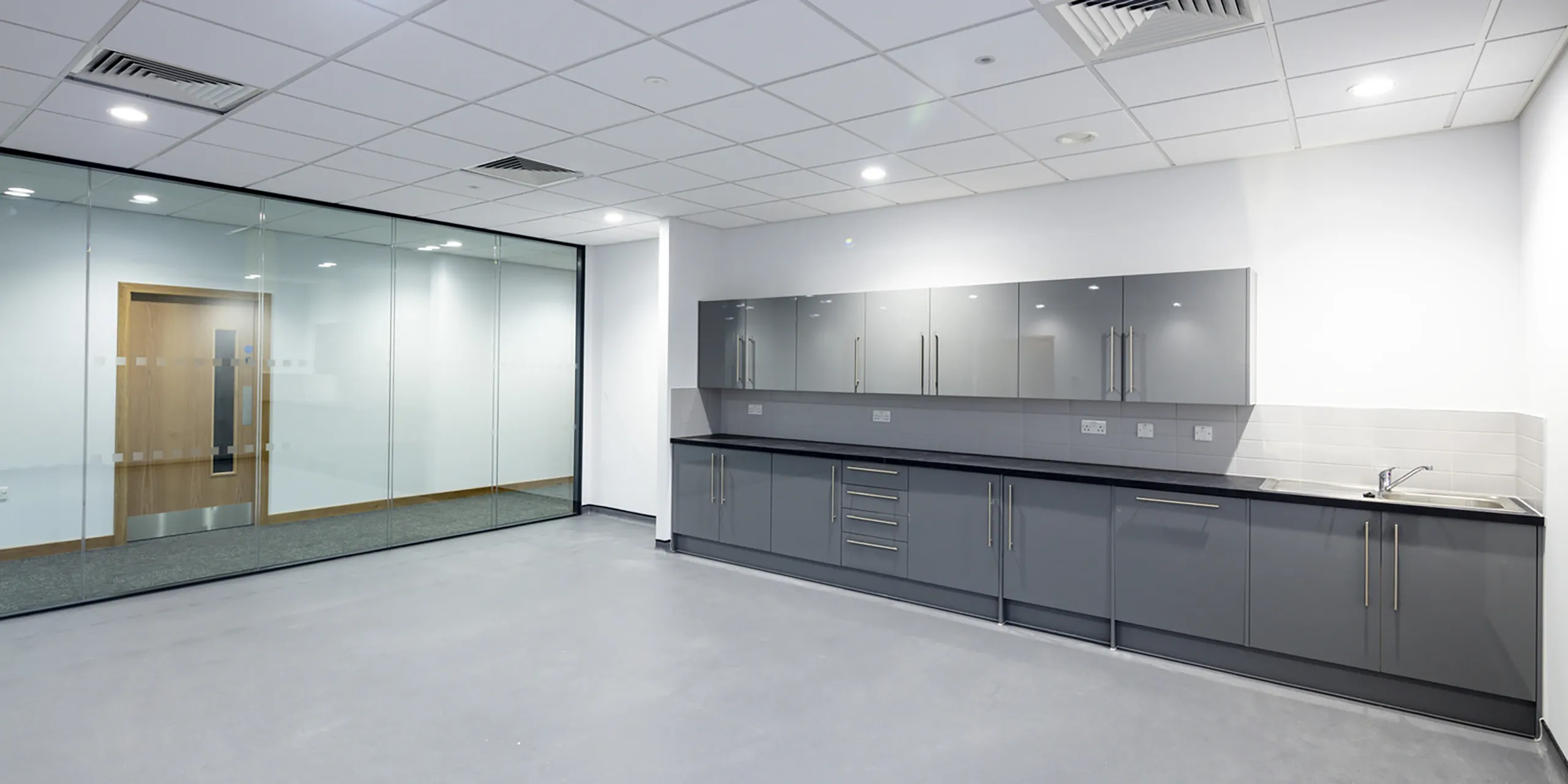 st-modwen-park-gatwick-kitchen-space