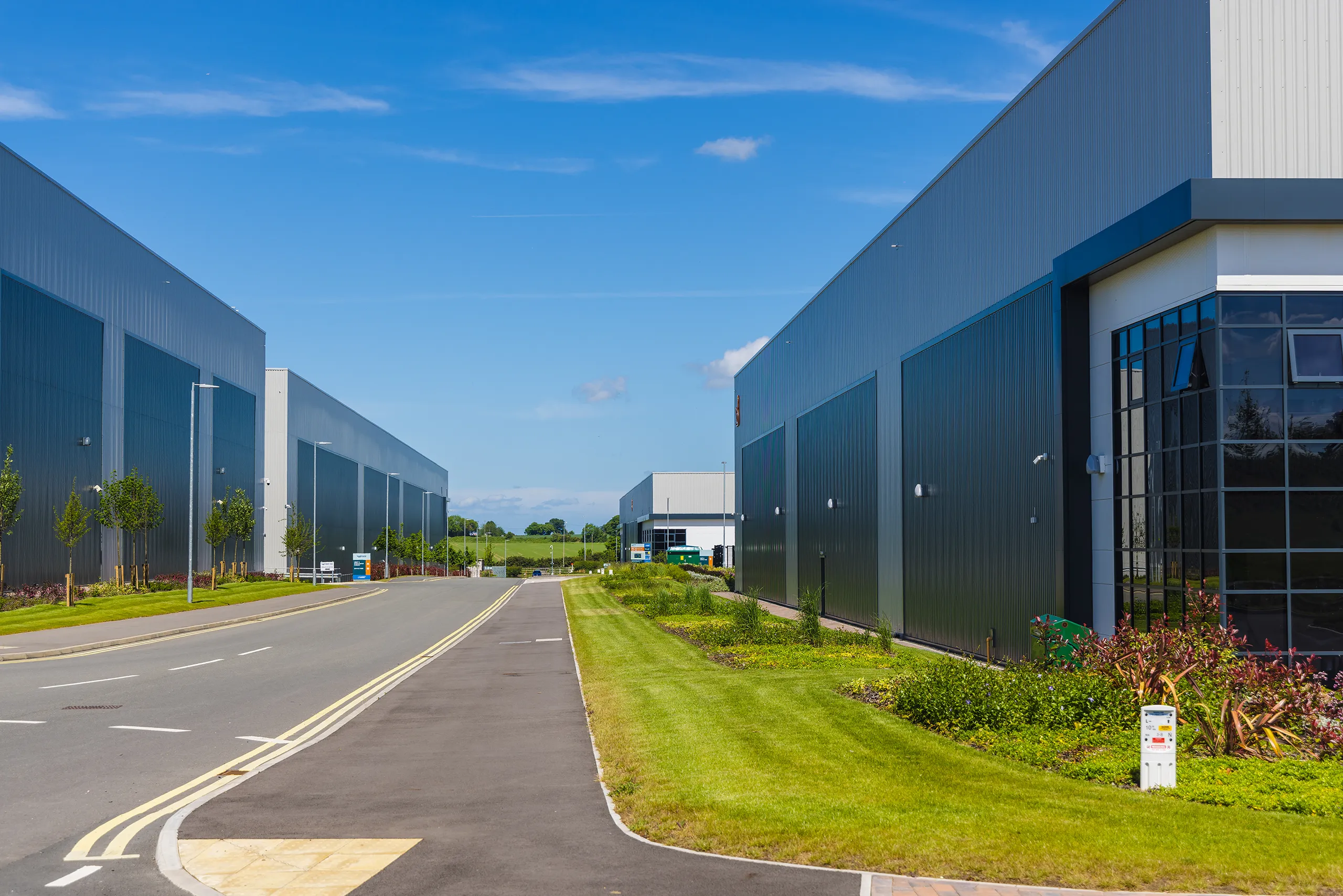 featured-st-modwen-park-tamworth-units