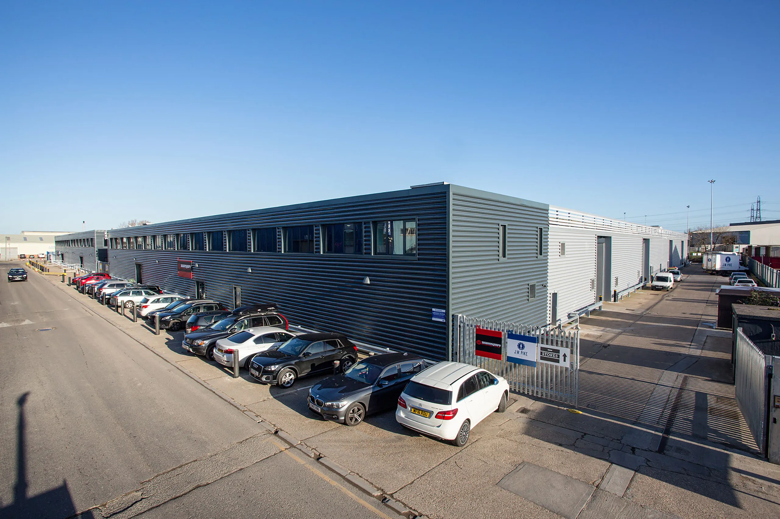 edmonton-industrial-park-car-park